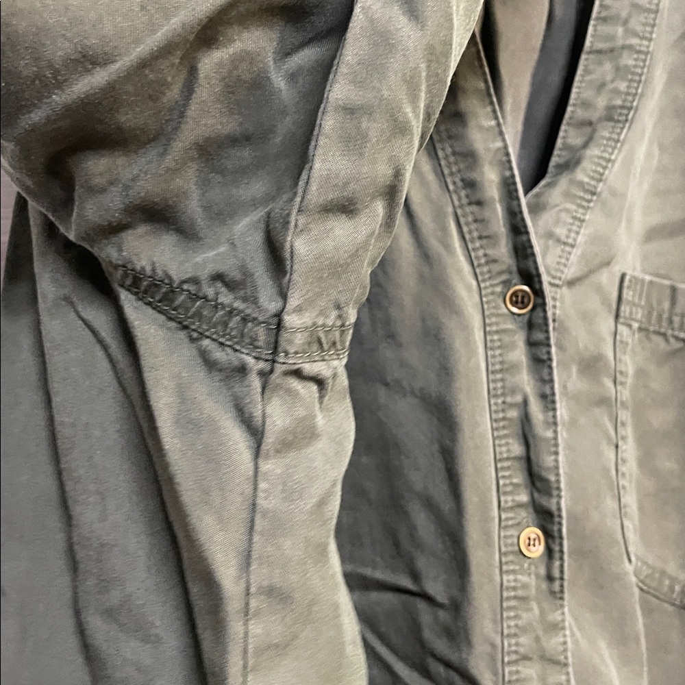 Westbound Olive Green Lightweight Button Down shirt with bell sleeves - Picture 6 of 9
